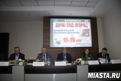 Новеллы законодательства в сфере оформления загородной и дачной недвижимости разъяснили специалисты тюменского Росреестра и Кадастровой палаты