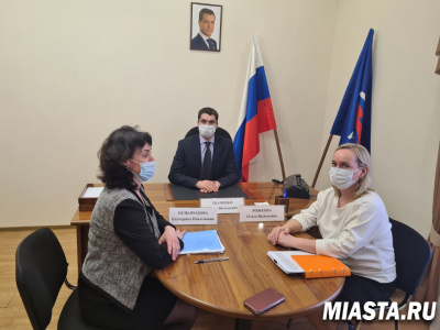 В региональной общественной приемной Председателя партии «Единая Россия» тюменцам помогли по вопросам регистрации загородной недвижимости