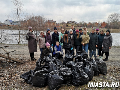 Представители тюменского Росреестра приняли участие  в общегородском субботнике
