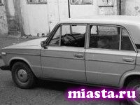 За попытку угона автомобиля в Заводоуковске полицейские задержали трех молодых людей