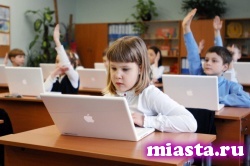 В российских школах, возможно, появятся уроки по интернет-поведению