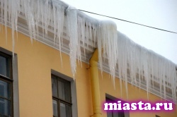 Тюменцы могут пожаловаться на сосульки в жилинспекцию