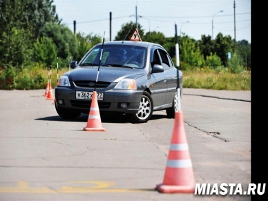 Педагогов для автошкол будут обучать по-новому
