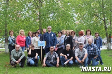 В рамках празднования 25-летия ПФР в Тюмени появилась яблоневая аллея