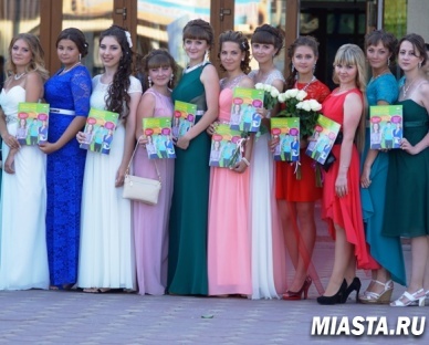 В добрый путь, выпускники!