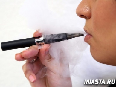 Курение электронных сигарет в общественных местах могут запретить