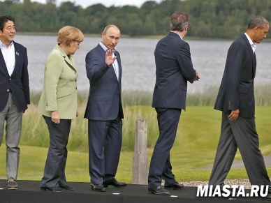 ЗАБУДЬТЕ ОБ УКРАИНЕ — ВСЕ ЭТО ЛИШЬ БИЗНЕС ("LITERARNI NOVINY", ЧЕХИЯ)