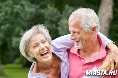 Страсти по Одноклассникам - трогательно и смешно о любви, возрасте и о роли соцсетей в отношениях