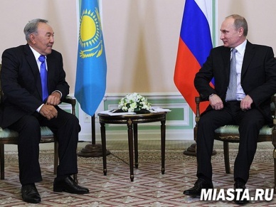 Путин и Назарбаев договорились о добыче нефти на шельфе Каспия