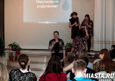 В агропромышленном  техникуме села Омутинское студенты учатся получать  услуги ФСС  в электронном виде