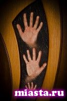 В Ялуторовске на глазах у 5-летнего мальчика развернулась семейная драма: папа убил маму, а потом повесился сам