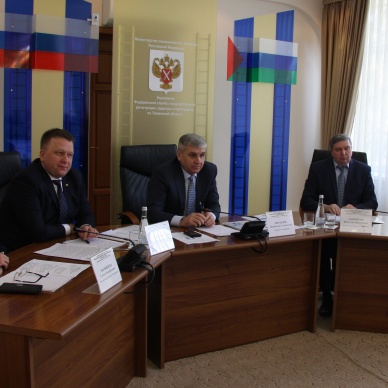 На территории Тюменской области выполнение целевых моделей по регистрации прав и кадастровому учету за 2018 год составило 100%