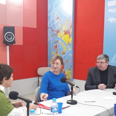 В прямом эфире представители тюменского Росреестра и нотариата разъяснили порядок оформления прав на недвижимость