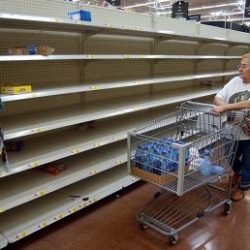 Производители приостановили поставки товаров в российские магазины