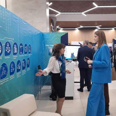 В рамках цифрового форума на площадке тюменского Росреестра консультации получили свыше 200 человек