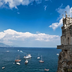 Около 4 млн туристов отдохнули в Крыму в уходящем году