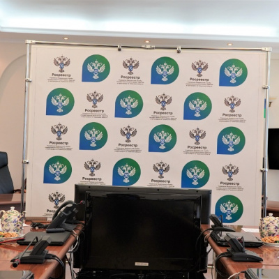 В Тюмени обсудили актуальные вопросы в сфере земли и недвижимости с представителями журналистского сообщества