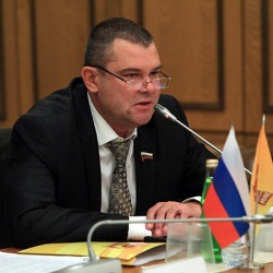 Указы президента к исполнению!