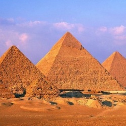 Египет временно упразднил визовый сбор для россиян