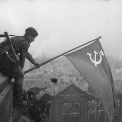 Тюменцев зовут на конкурс в честь Великой победы