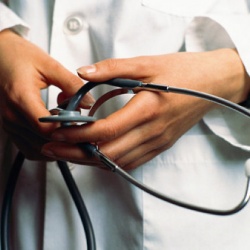 Врачам дали на осмотр пациента от 14 до 22 минут