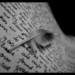 Путин разрешил материться только писателям