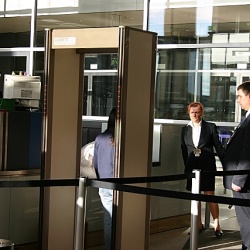 В Петербурге начали делать моментальные лазерные алкотестеры