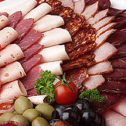 Тюменцы смогут бесплатно попробовать мясные деликатесы