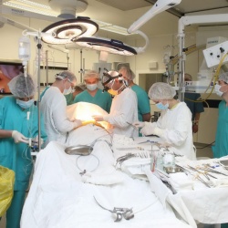 Уникальная гибридная операционная появилась в ФЦН в Тюмени