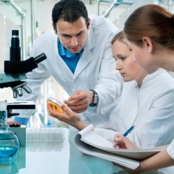 Петербургские ученые намерены к 2018 году получить "геномный портрет" русского человека