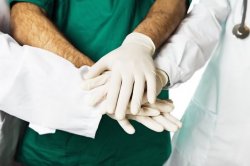 Тюменские хирурги разработали методику лечения «скрюченных пальцев»