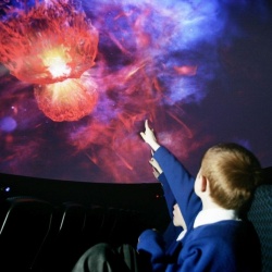 В Тобольске открывается первый мобильный планетарий