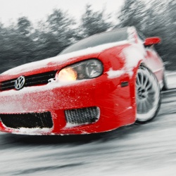 В Тюмени на заправках будут учить водить машину