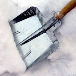 Чиновники фиктивно почистили крышу дома, где упавший снег убил ребенка