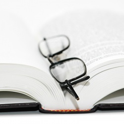 В Литве школьного учителя уволили за любовь к России