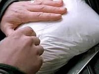 Хаос, грязь и пакеты с «солью» — жилец оказался наркоторговцем