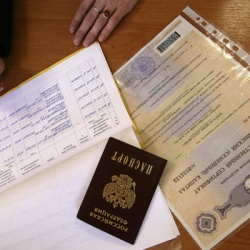 Маткапитал предложили использовать, не дожидаясь трехлетия ребенка