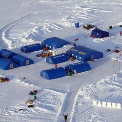 Россия в апреле откроет на Северном полюсе дрейфующую станцию