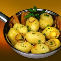 Ученые: Любимая еда спасает от одиночества