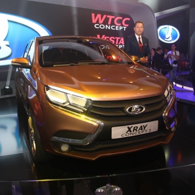 АвтоВАЗ собрал первый кроссовер Lada Xray
