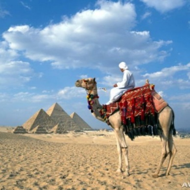 Россияне с 1 мая начнут платить за визы в Египет