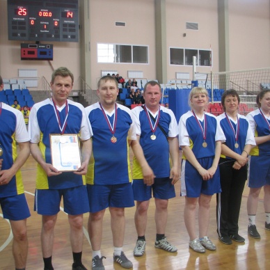 Юбилейные соревнования по волейболу среди сотрудников Тюменского филиала Почты России прошли в Ишиме