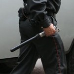 Полицейские избили тюменца и бросили его в лесу