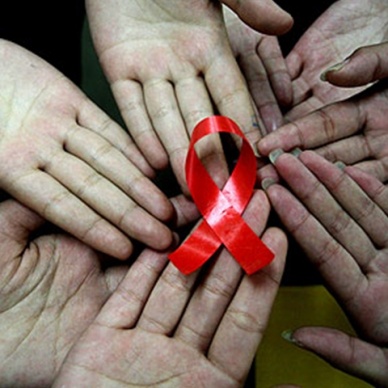 ВИЧ-инфицированных больше среди работников такси и сферы питания