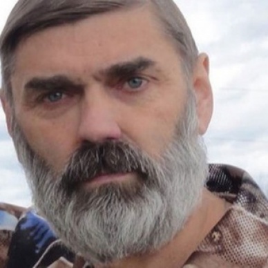 Как бизнесмен создал «Школу фермеров» для детей-сирот