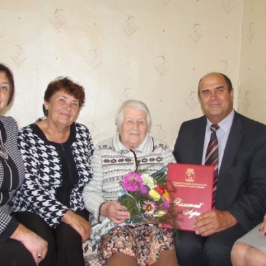 Долгожительнице Юргинского района  – почет и уважение