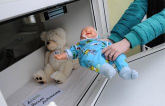 В России хотят запретить "беби-боксы"