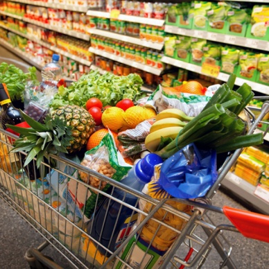 Крым почти полностью перешел на российские товары