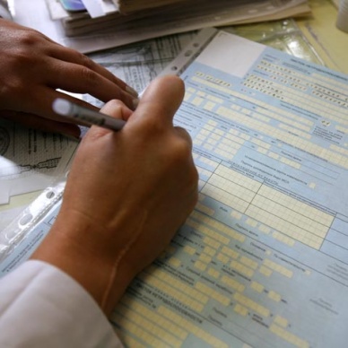 ФСС будет оплачивать больничные работникам предприятий-банкротов