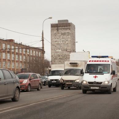 ГД рассмотрит законопроект о повышении штрафа за отказ пропустить скорую